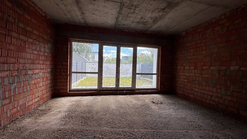 Кутовий таун 119 м2 по вигідній ціні. Податки 2%. Ворзель .