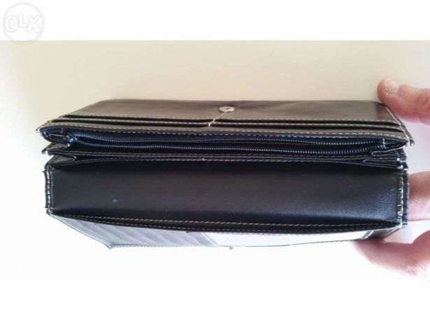 Carteira preta brilhante