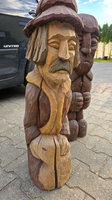 Piękne rzeźby ludowe sygnowane 77cm