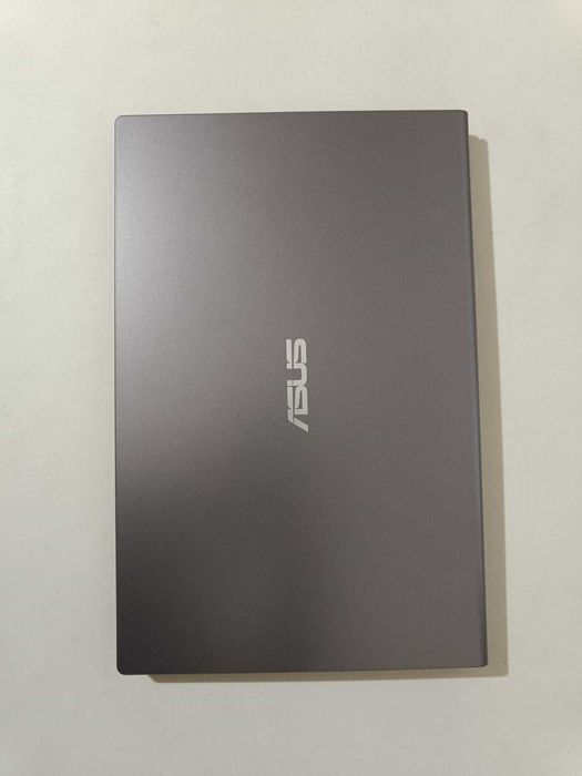 Laptop Asus Vivobook Ryzen 3 3250U / 8GB RAM / 256GB SSD (Como Novo)