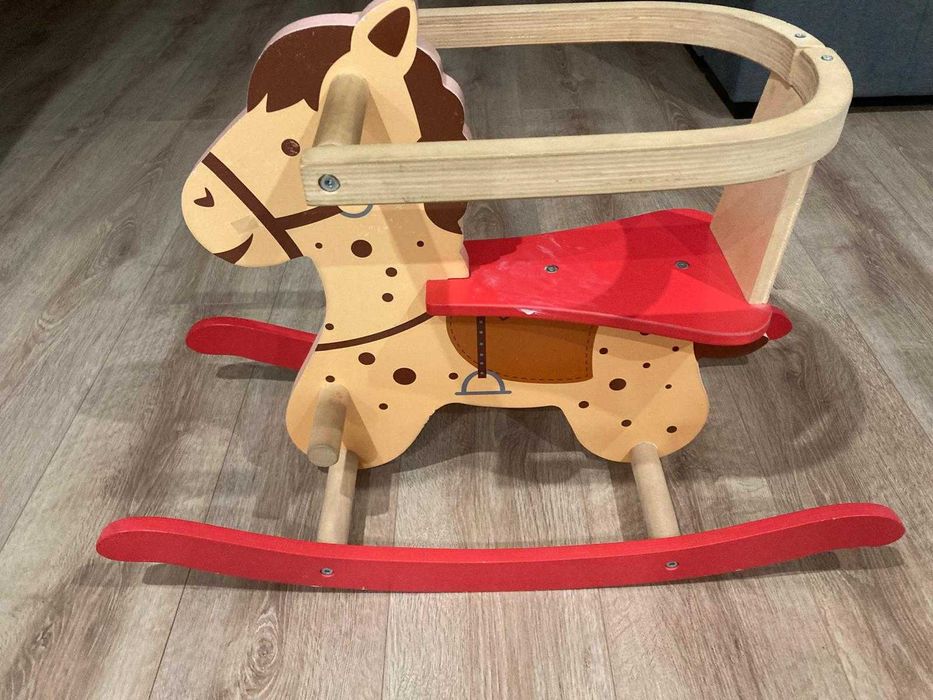 Brinquedo de baloiço - cavalinho do Ikea