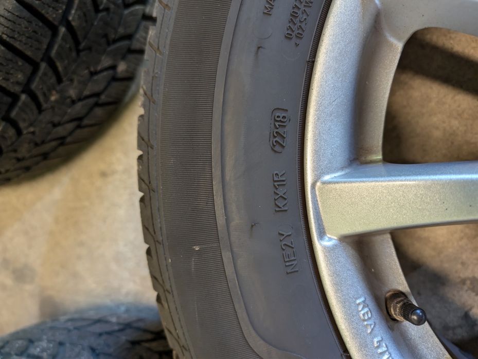 Komplet Alufelgi 17" Mazda z oponami