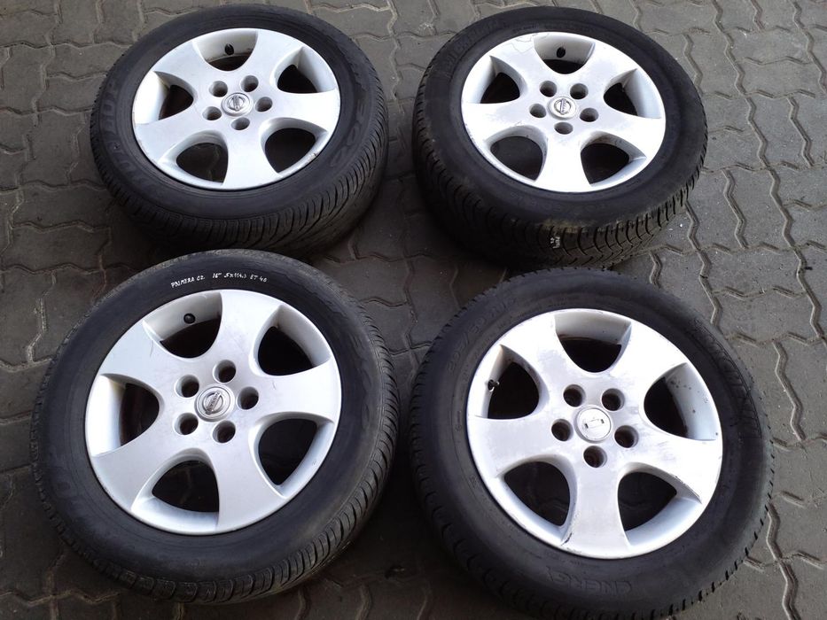 Jantes Nissan R16 Com Pneus 205/60 Furação 5X114.3