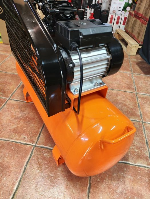Компрессор Powercraft АС-10030 /100L/2х цил/ременной/пл.упаковка/219