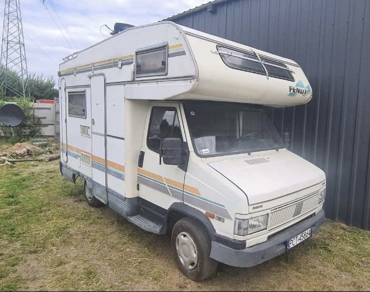 Kamper Fiat ducato jeżdżacy zarejestrowany 6 osobowy