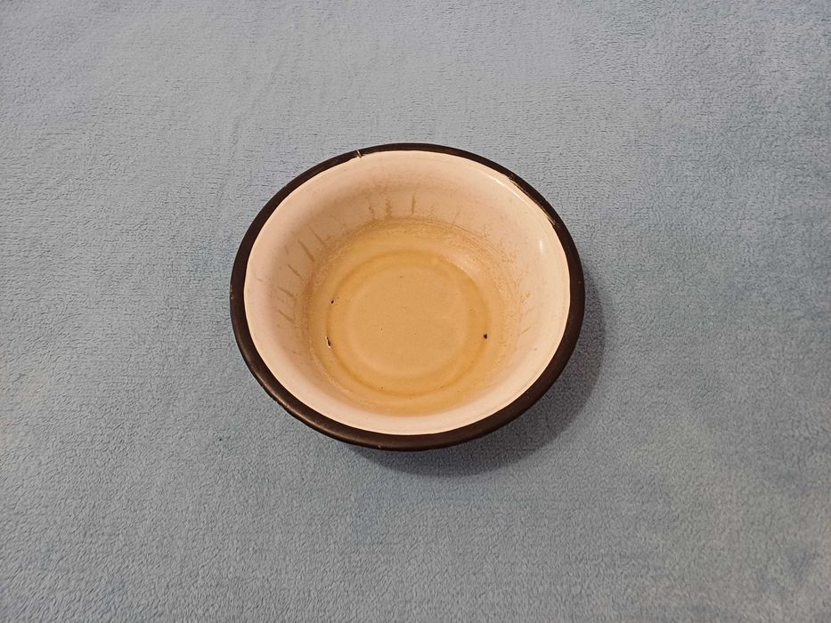 Для дачи,похода набор:эмалированная кастрюля(1,5л)+эмалированная миска