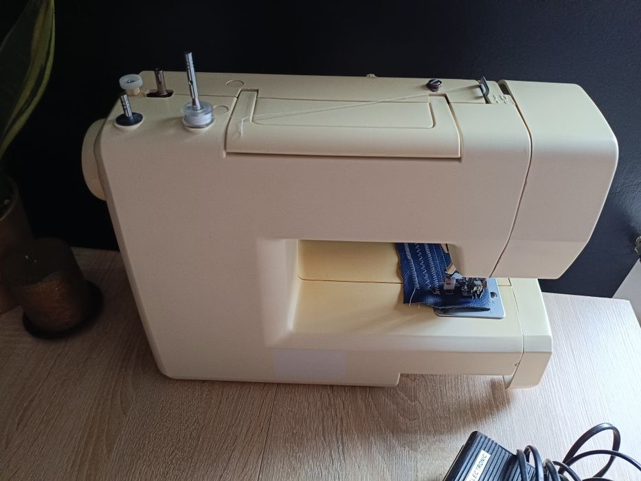 Maszyna do szycia Łucznik Zofia