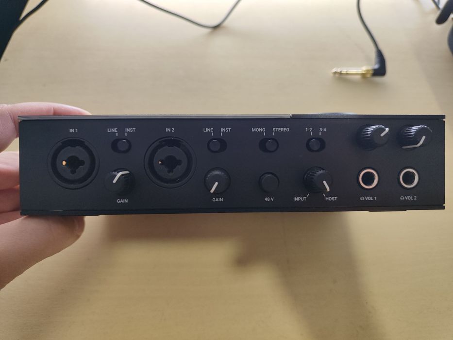 Komplete Audio 6 MK2 Native Instruments Placa Interface Audio