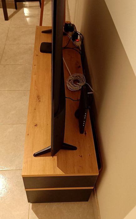 Aparador com arrumação