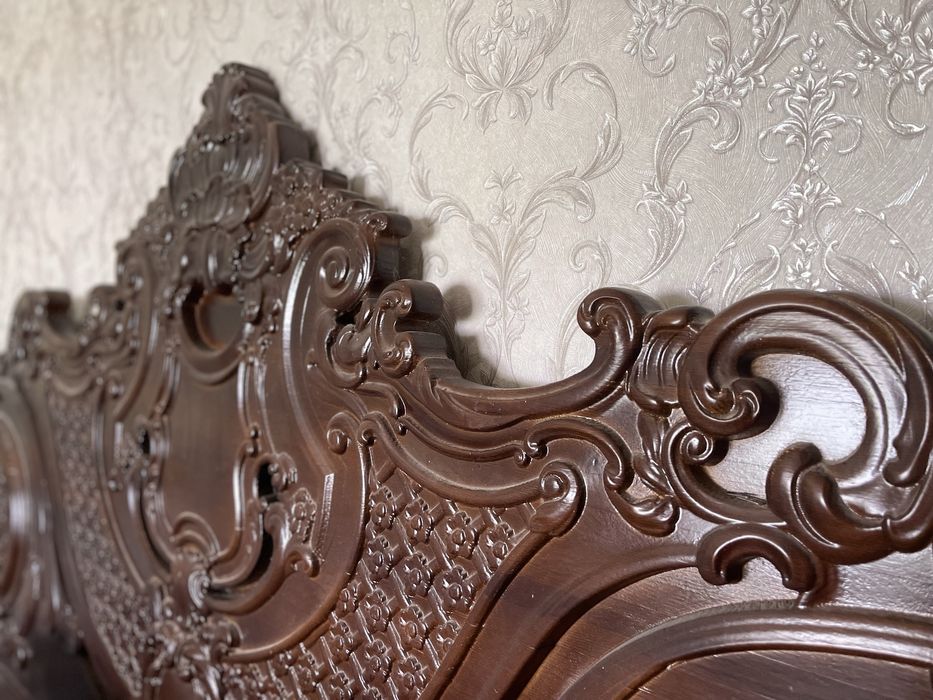 Продам ліжко з масиву дуба