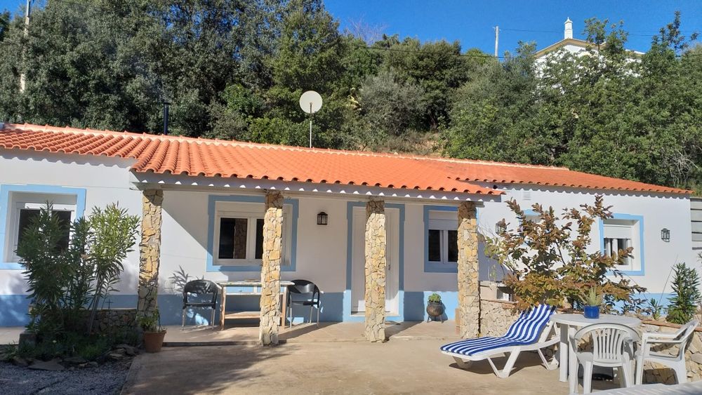 Algarve casa v2 com piscina privada barbecue apartir 29 Agosto a 15minutos da praia