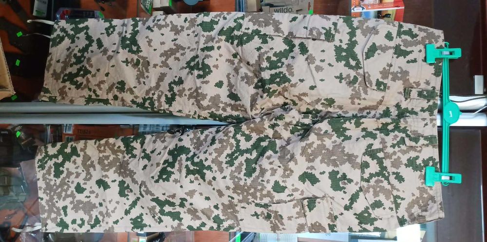 Wojskowe Spodnie Pustynne Digital Desert Ripstop r. M pas 88 Unikat