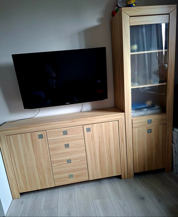 Zestaw mebli komoda witryna
