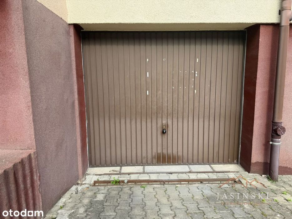 Garaż Bartąska 6, Osiedle Generałów