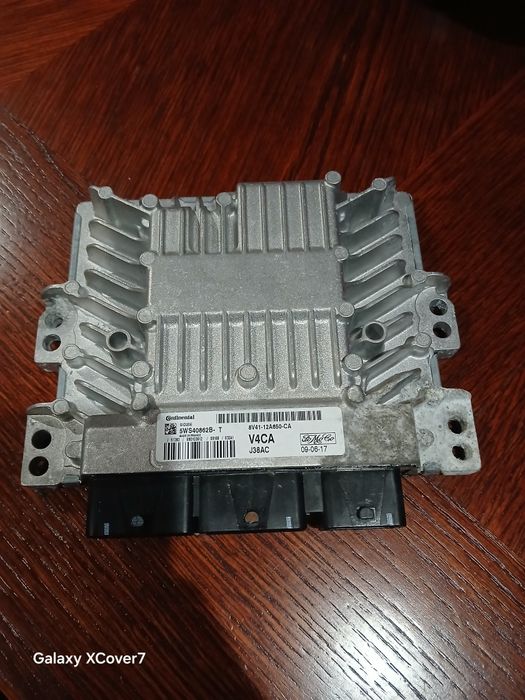 KOMPUTER SILNIKA 8V4112A650CA  Kuga mk 1 2.0 tdci euro 4 2009 rok