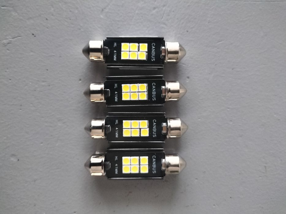 Żarówki LED 12V10W
