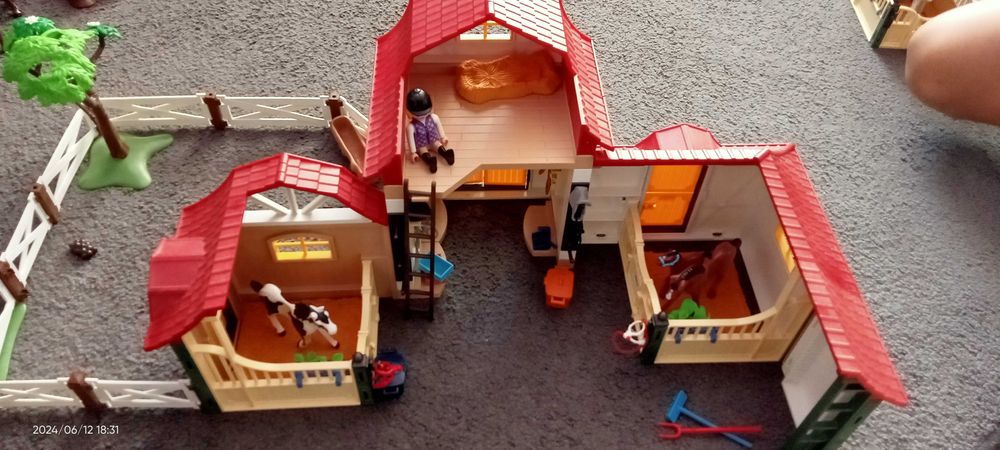 Playmobil 6926 stajnia