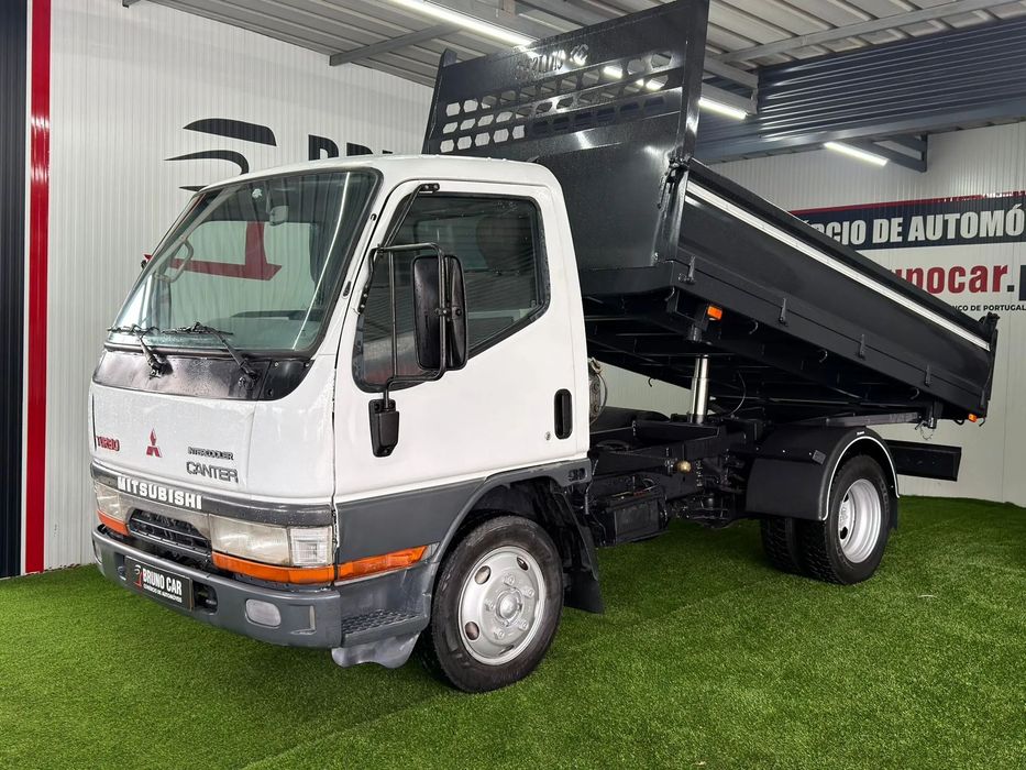 Mitsubishi CANTER TRI-BASCULANTE