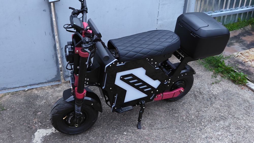 Molo 5 електричний скутер 72v60ah малий та потужний