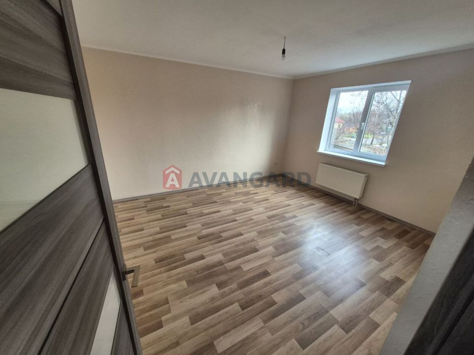 Продаж 2-поверхового будинку з ремонтом