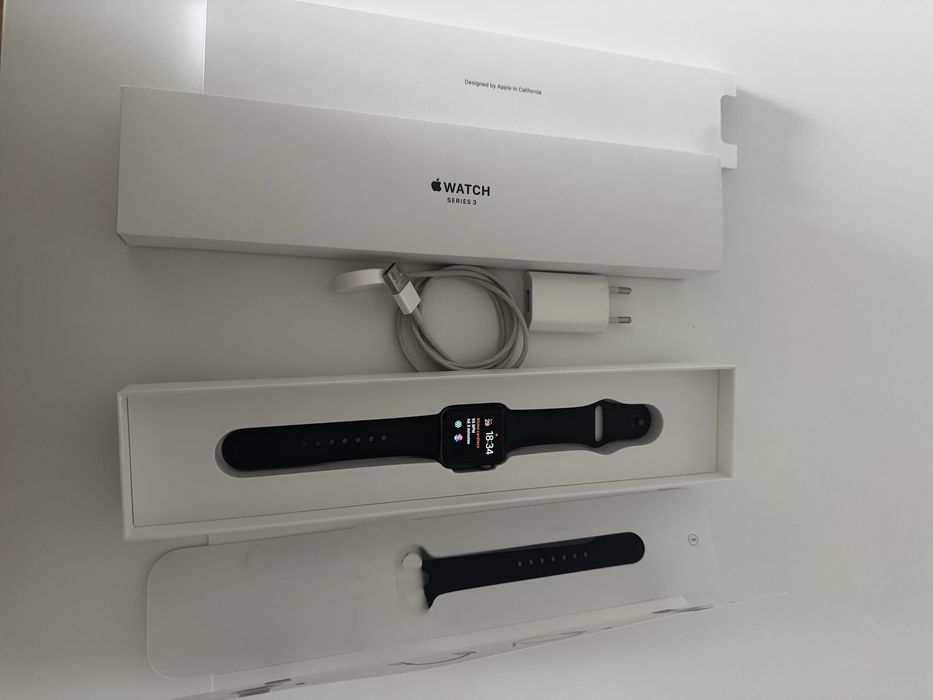Apple watch series 3 - 38mm
