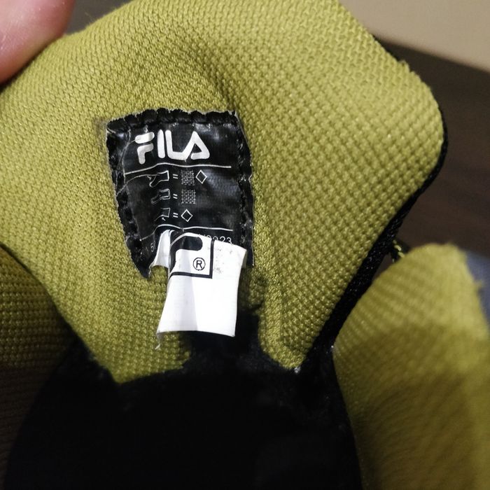 Кросівки    FILA