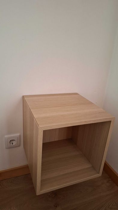 Conjunto Cama de casal, colchão e duas mesas de cabeceiras