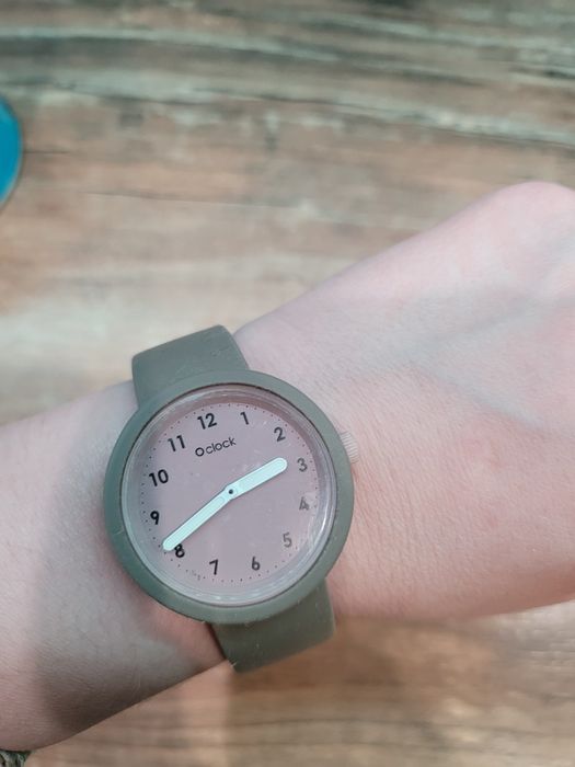 О clock пудра 2 ремінці S