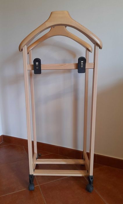 Cabide de quarto para fatos duplo FOPPAPEDRETTI em madeira natural