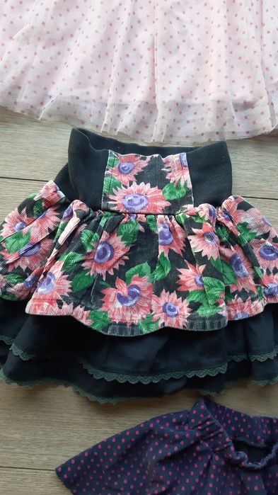 Paka zestaw ubrań dziewczynka 92 sweterki sukienki spódniczki spodnie