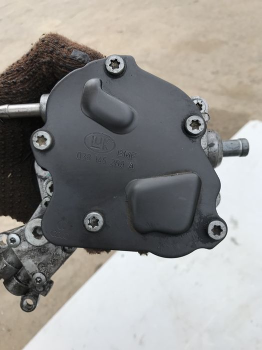 Тандемный топливный насос 1.9 tdi VW Skoda VAG 038145209A