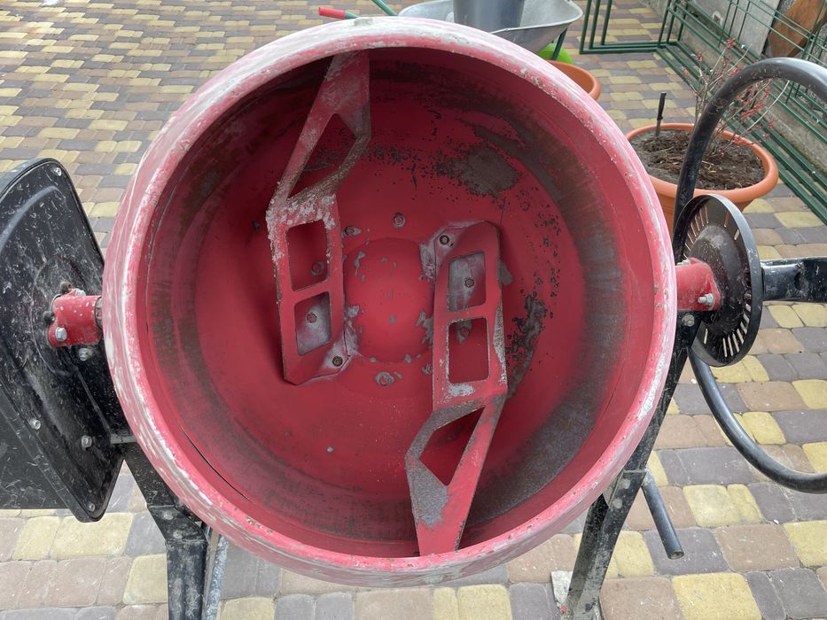 Бетонозмішувач FORTE EW6140p