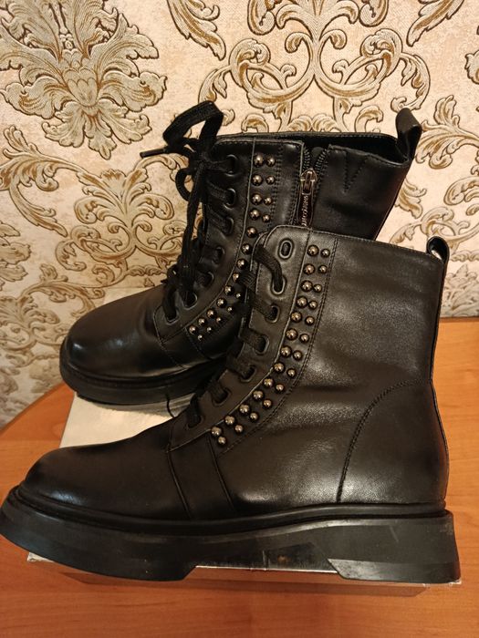 Ботинки зимові , жіночі