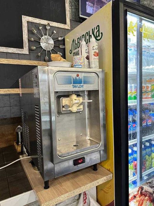 ice cream Taylor machine фрізер морозива мороженого на 220В