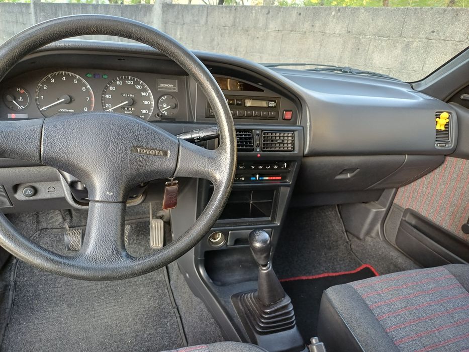 TOYOTA Corolla VI Compact (E90)