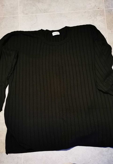Sweter czarny roz. 6XL