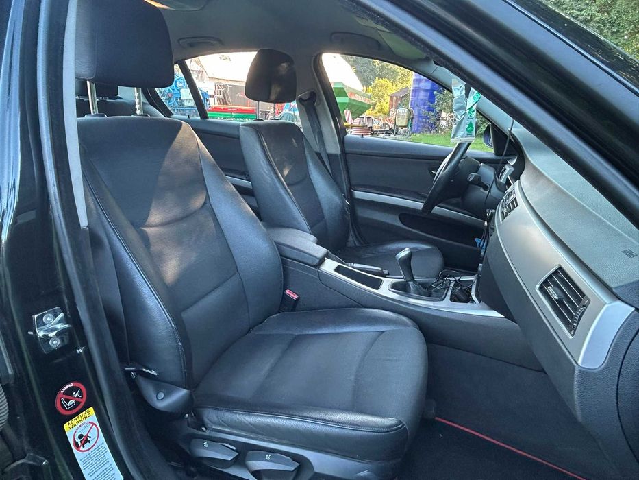 BMW Seria 3 E90 Czarna