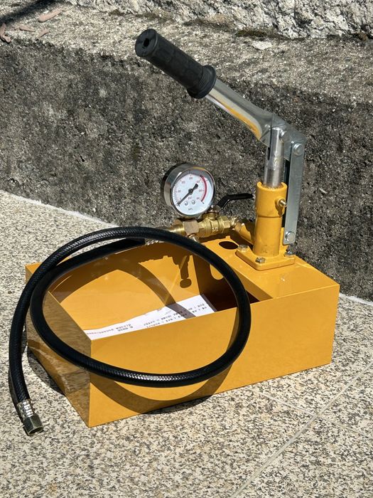 Maquina de enchimento e pressao