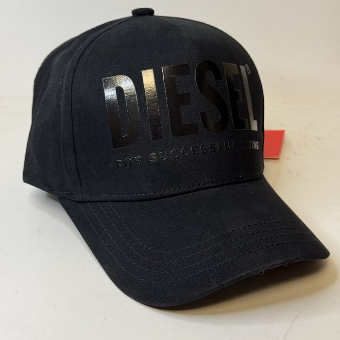 Кепка бейчболка Diesel black