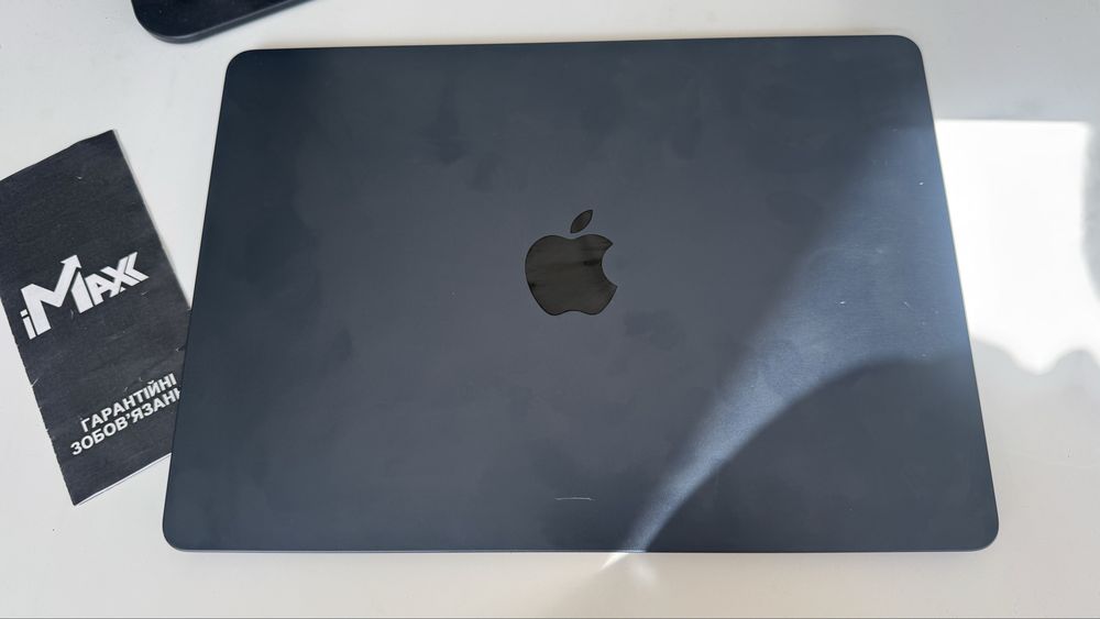 MacBook Air 13.6” 2025 M4 16/256Gb Midnight Повноцінний Без блокувань 100% АКБ 930€