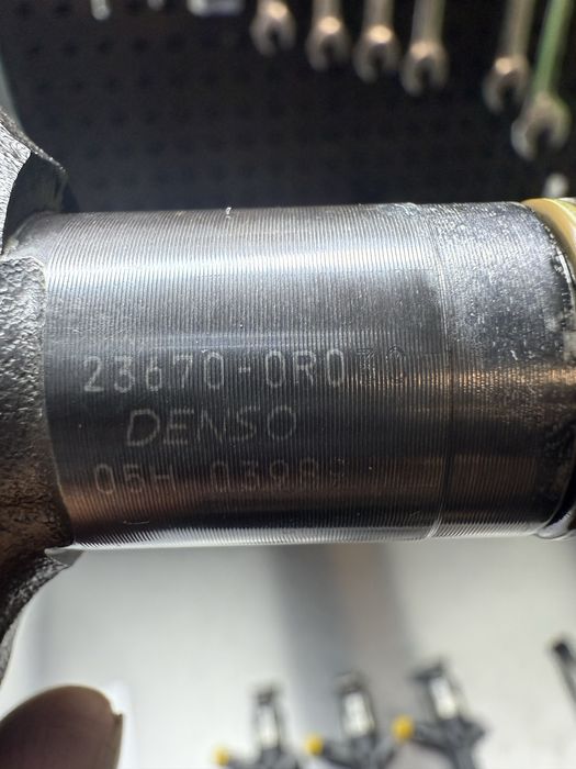 Форсунки 23670-0R030 , 2370-0R020