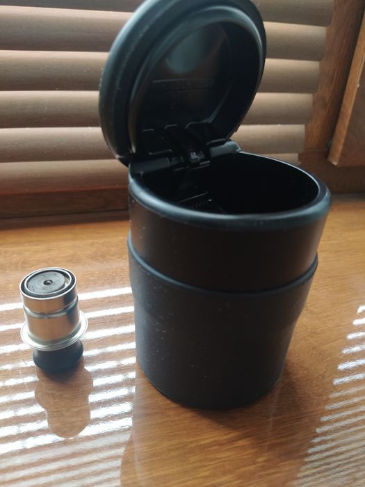 Прикуриватель Toyota Corolla