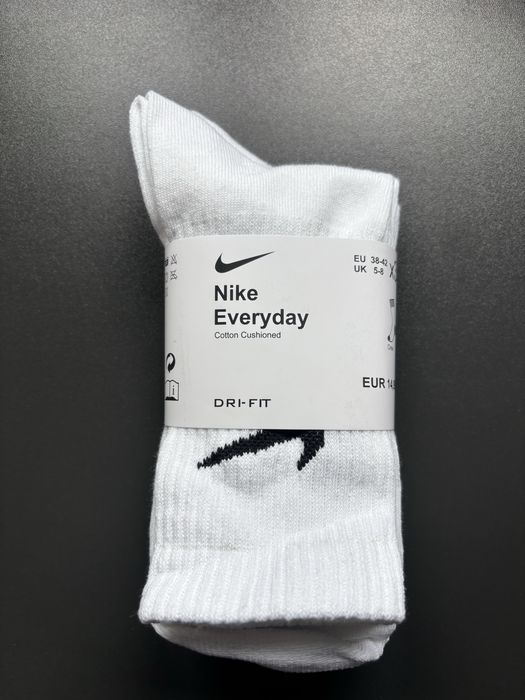 Skarpetki białe Nike 38-42
