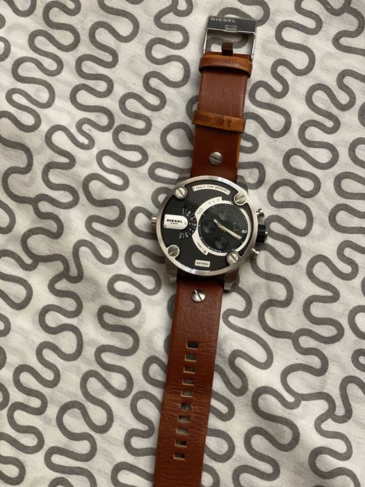 Diesel DZ7264 quase novo