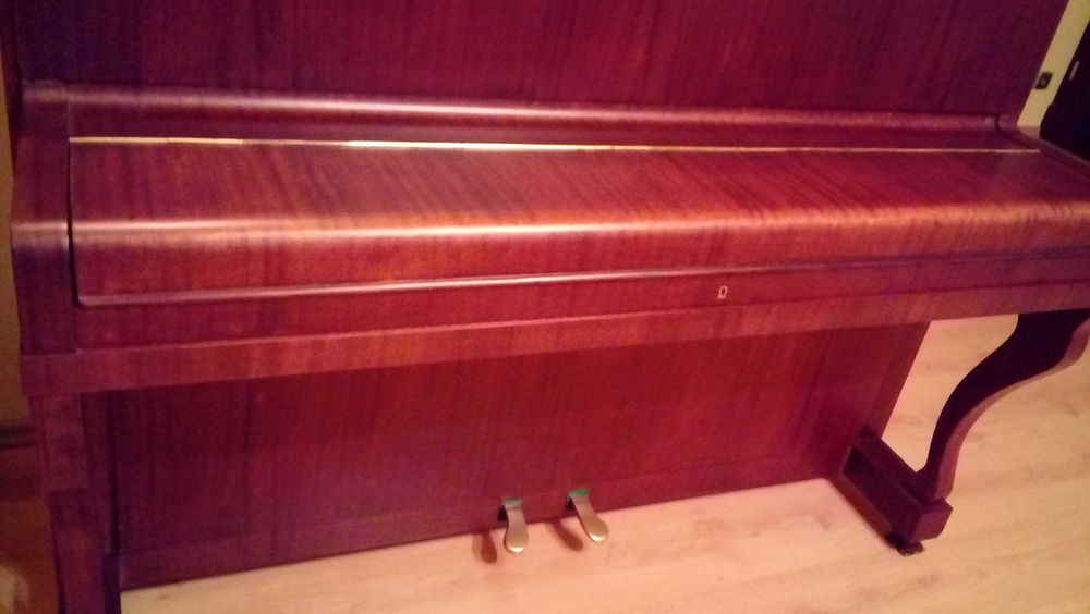 Sprzedam Pianino Legnica(Warszawa)