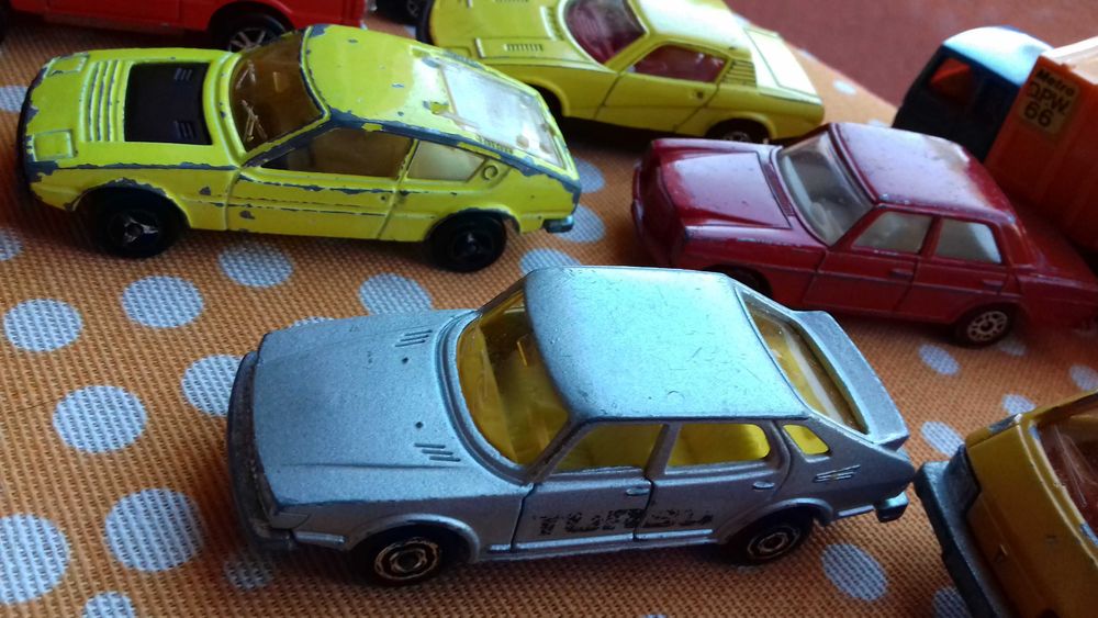 Carrinhos Majorette Corgi Tomica Matchbox