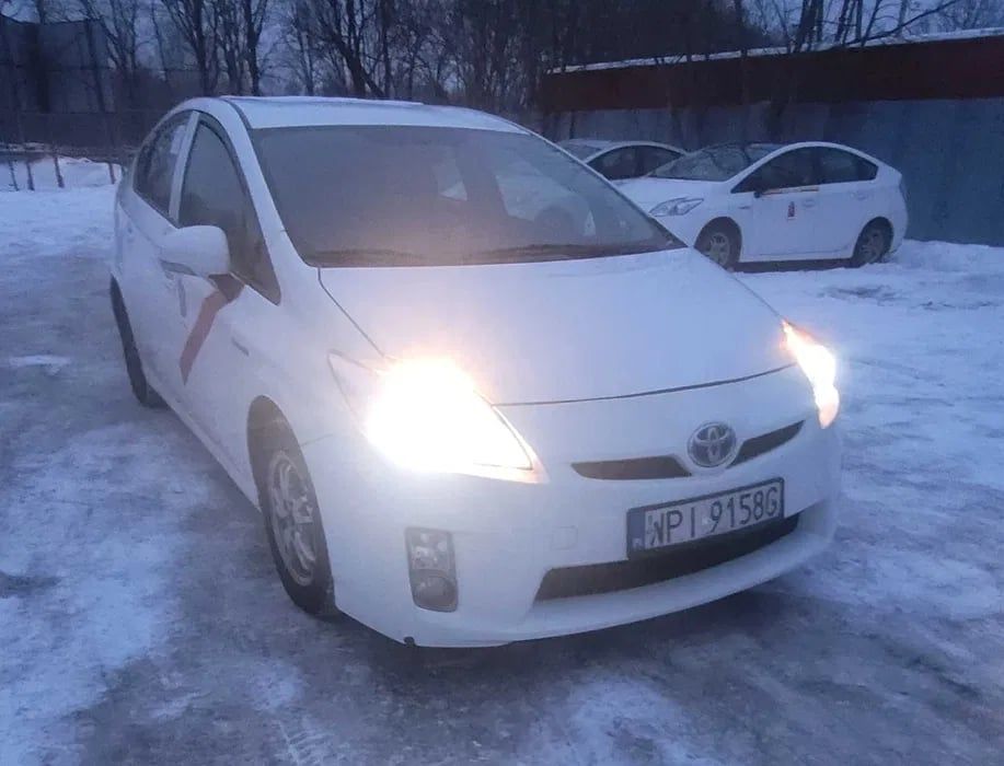 Toyota Prius 3 - Bardzo Zadbany! Wynajem TAXI/UBER/BOLT/FREENOW