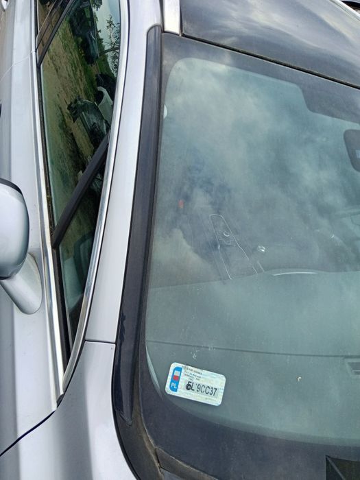 Listwa szyby czołowej prawy przód Peugeot  508