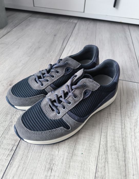 Buty sportowe MON Wojas