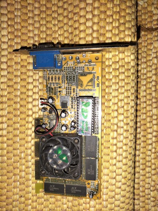 Placa gráfica AGP 32MB